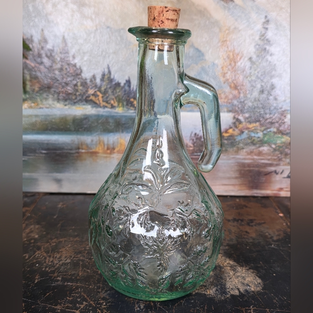 Vintage Style Clear Green Glass Oil Vinegar Cruet Decanter with Handle & Cork